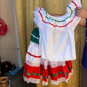 Cute style blouse and skirt